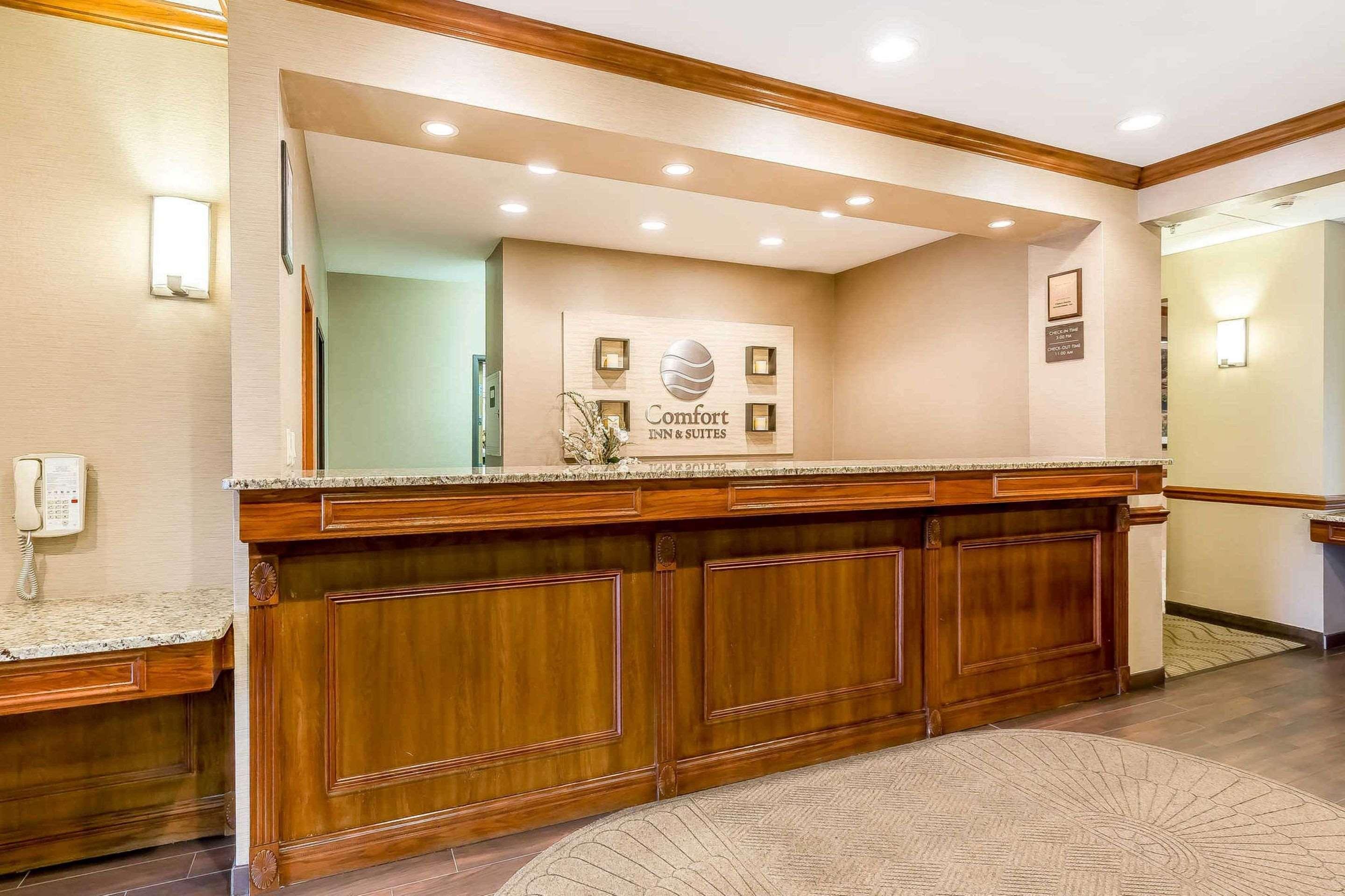 Comfort Inn & Suites East Moline Near I-80 Екстер'єр фото